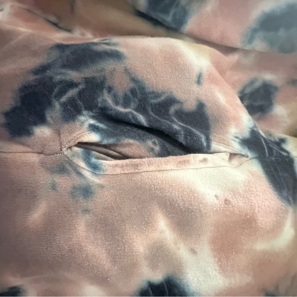 Victorias Secret Pink Cowl Sweater Varsity Large Ensign Beige Tie Dye Sz Large - Picture 11 of 15